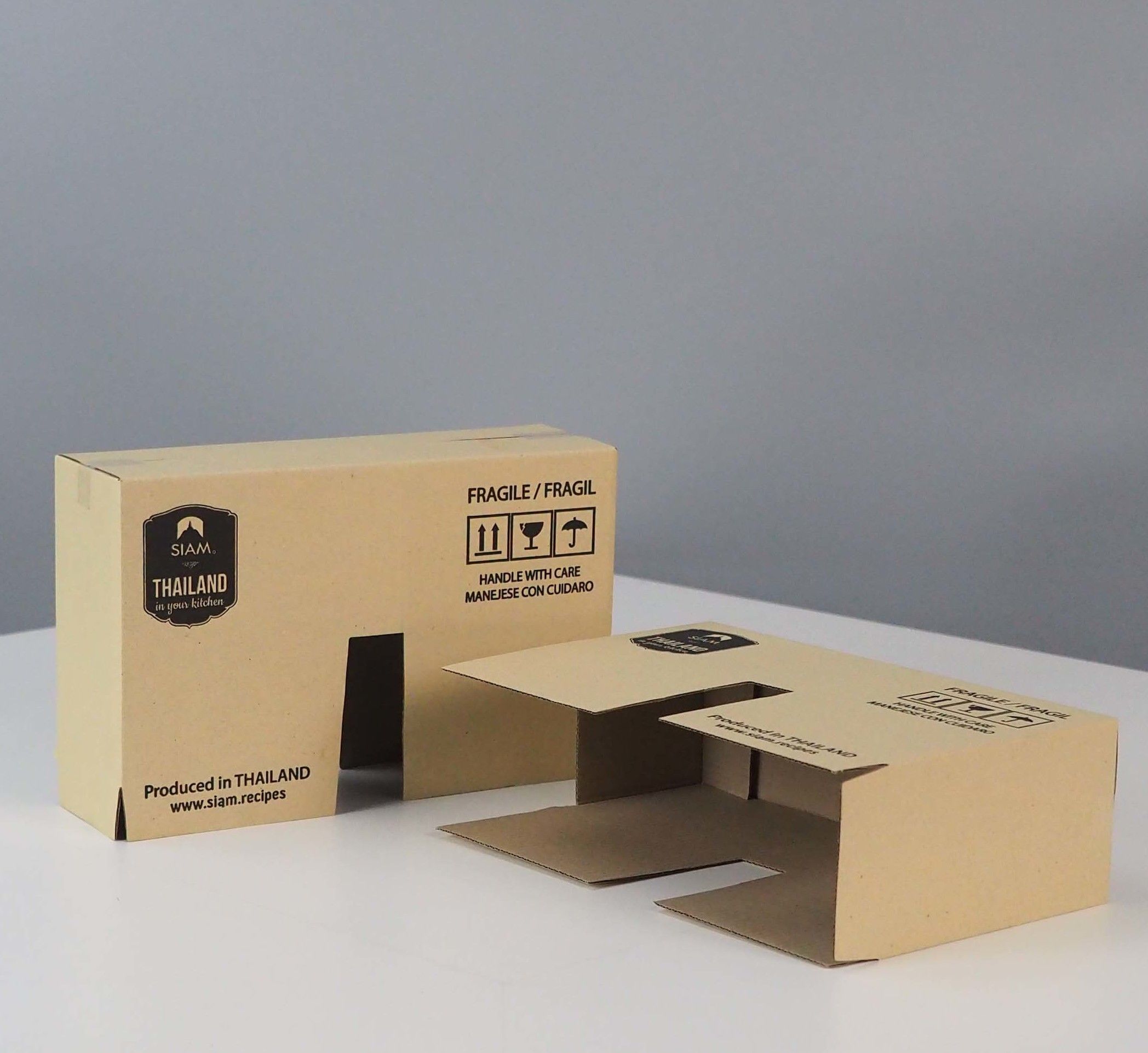 กล่องลูกฟูกทรงพิเศษ
กล่องครอบสินค้า
Brand SIAM
