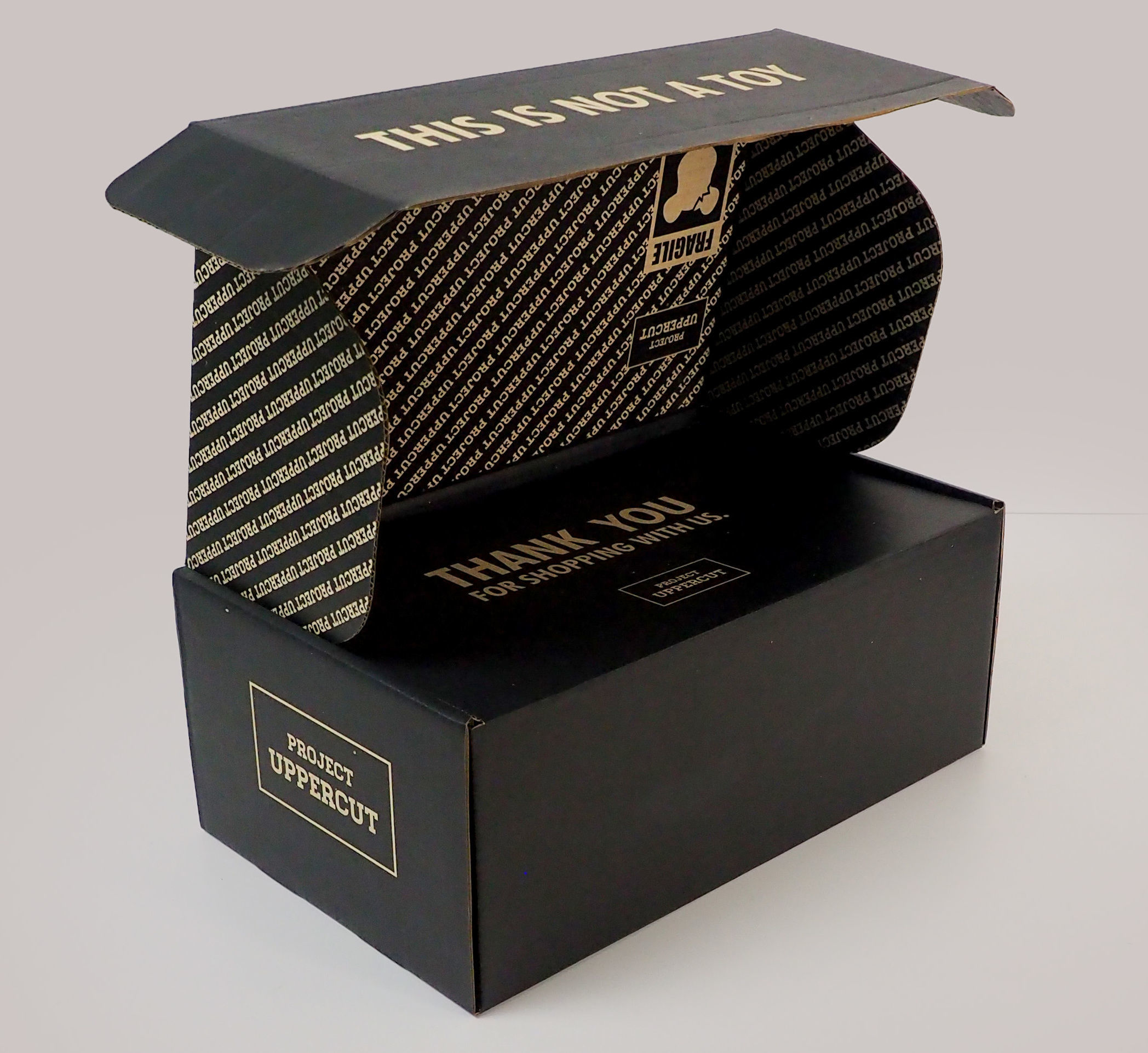 กล่องไปรษณีย์หูช้าง-มีฝาด้าใน  Brand PROJECT UPPER CUT,กล่องไปรษณีย์BE@RBRICK l DESIGNER TOYS l TOYS l Collectible 