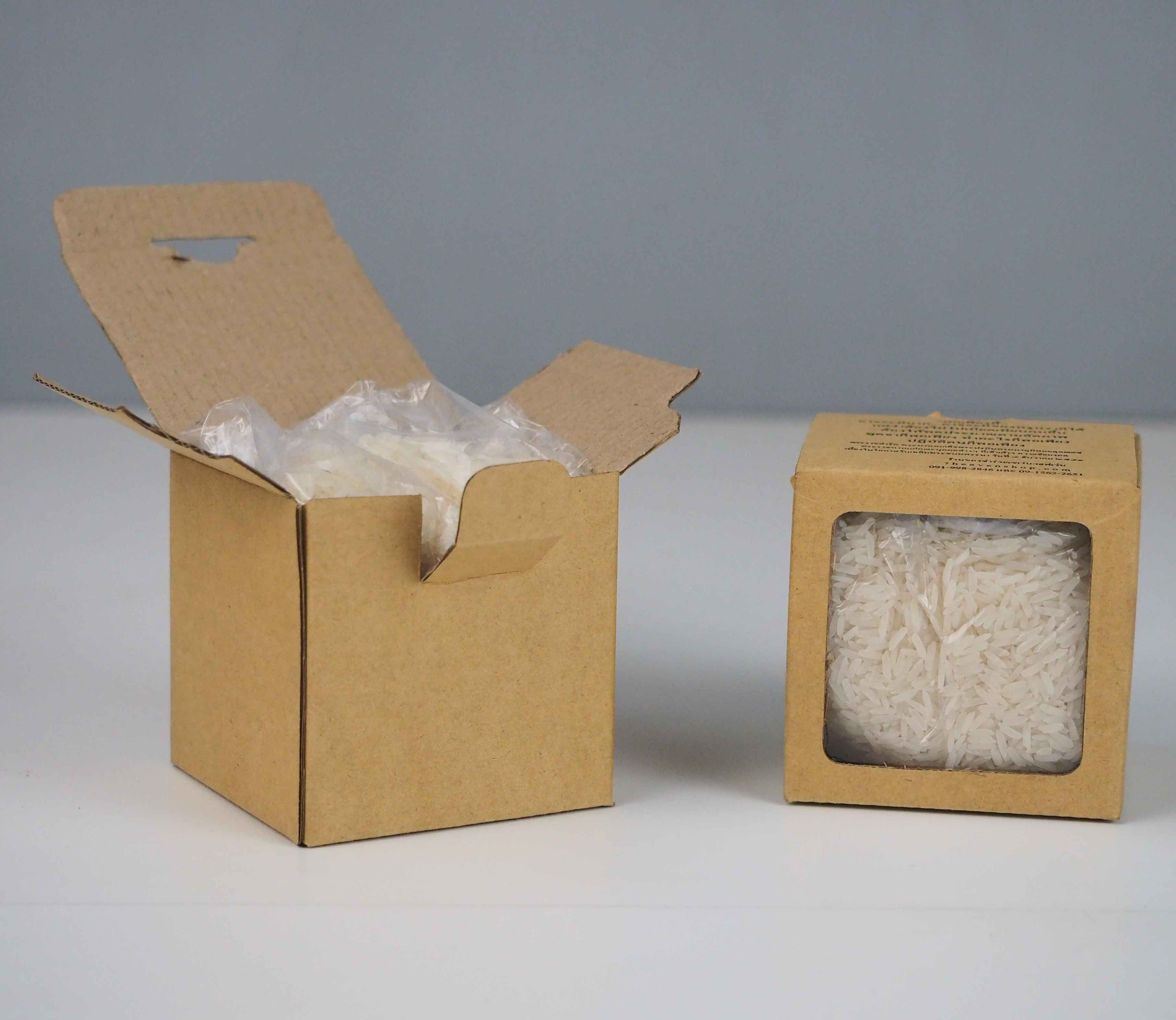 กล่องของชำร่วยข้าวสารครึ่งกิโลรับผลิตกล่องใส่ของชำร่วยใส่ข้าวสาร
เป็นกล่องรูปแบบฝาเียบก้นขัด